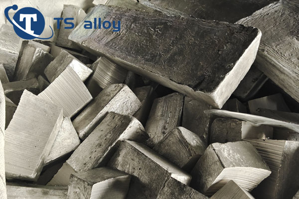 magnesium ingots